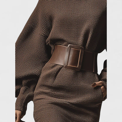 Cloe | Strukturált övvel ellátott rövid kötött ruha